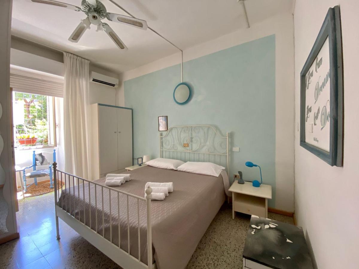 Villa Mirna Rimini Exteriör bild