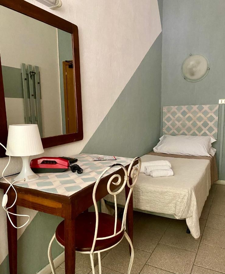 Villa Mirna Rimini Exteriör bild